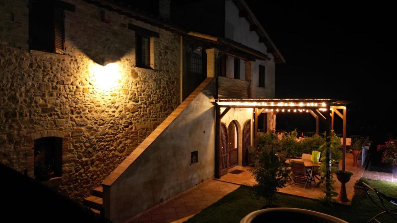 Casale Mille E Una Notte Perugia Eksteriør billede