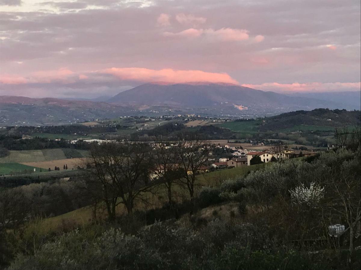 Casale Mille E Una Notte Perugia Eksteriør billede
